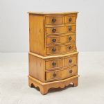 1646 3064 CHEST OF DRAWERS